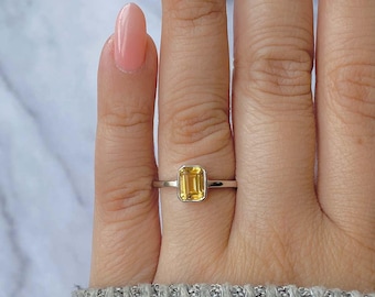 Citrine Ring / Sterling Silver Ring / Rhodium vermeil / Healing Gemstone / Birthstone Jewelry / Gifts for her / Emerald Cut / Dainty Ring