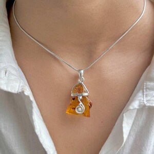 Amber Pendant / 925 Sterling Silver Pendant / Healing Gemstone / Gifts for her / Fancy Rough / Amber Jewellery / Statement Amber Pendants