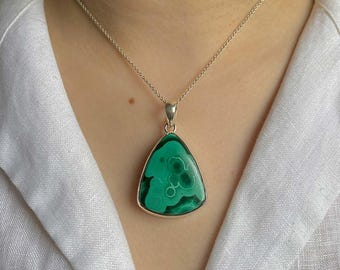 Pendentif en malachite / Argent sterling 925 / Pierres précieuses curatives / Cadeaux pour elle / Taxi fantaisie / Bijoux en malachite / Pendentif tendance MLC-P-20.