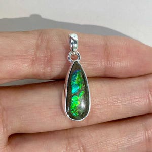 Ammolite Pendant / 925 Sterling Silver Pendant / Healing Gemstone / Gifts for her / Pear Cab / Ammolite Jewelry / Statement AML-P-259.