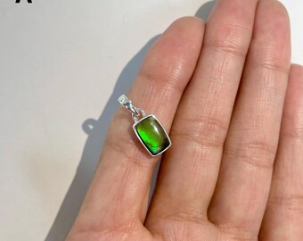 Collar con colgante de ammolita / Plata de ley 925 / Piedra preciosa curativa / Regalos para ella / Caballete octogonal / Joyería llamativa de ammolita