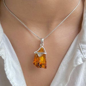 Amber Pendant / 925 Sterling Silver Pendant / Healing Gemstone / Gifts for her / Fancy Rough / Amber Jewellery / Statement Amber Pendants