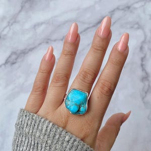 Raw Turquoise Adjustable Ring / 925 Sterling Silver Ring / Healing Gemstone / Gifts for her / Turquoise Nugget / Statement Turquoise Rings