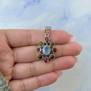 Aquamarine Pendant / 925 Sterling Silver Pendant / Healing Gemstone / Gift for her / Aquamarine Jewelry / Statement Aquamarine Pendant