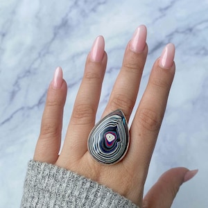 Fordite verstelbare ring / 925 sterlingzilveren ring / genezende edelsteen / cadeaus voor haar / Pear Cab / Fordite-sieraden / statement Fordite-ring