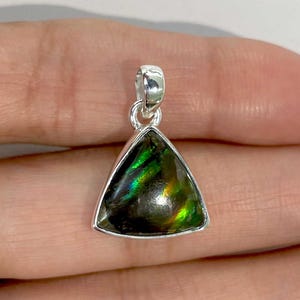 Ammolite Pendant / 925 Sterling Silver Pendant / Healing Gemstone / Gift for her / Trillion / Ammolite Jewelry / Statement Ammolite Pendant