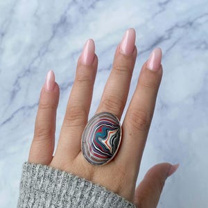 Fordite verstelbare ring / 925 sterlingzilveren ring / genezende edelsteen / cadeaus voor haar / ovale cabine / Fordite / statement Fordite-ringen