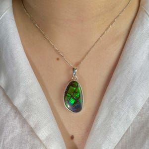 Ammolite Pendant / 925 Sterling Silver Pendant / Healing Gemstone / Gifts for her / Fancy Cab / Ammolite / Statement Ammolite Pendants