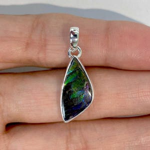 Ammolite Pendant / 925 Sterling Silver Pendant / Healing Gemstone / Gifts for her / Fancy Cab / Ammolite Jewelry / Statement AML-P-143.