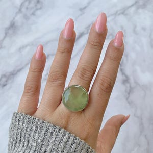 Prehnite Adjustable Ring / 925 Sterling Silver Ring / Healing Gemstone / Gifts for her / Round Cab / Prehnite / Statement Prehnite Rings