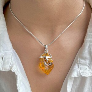 Amber Pendant / 925 Sterling Silver Pendant / Healing Gemstone / Gifts for her / Fancy Rough / Amber Jewellery / Statement Amber Pendants