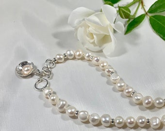 Handgemachte Süßwasser Perle Halskette mit handgefertigten Verschluss mit Sterling 925 Silber Shell Anhänger in atemberaubende Geschenk-Box