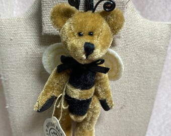 Vintage Boyds Bear T F Wuzzie Ornament T F Buzzie Wuzzie - 3 inches