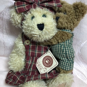 Vintage Boyds Bear Momma McNew with Hugsley