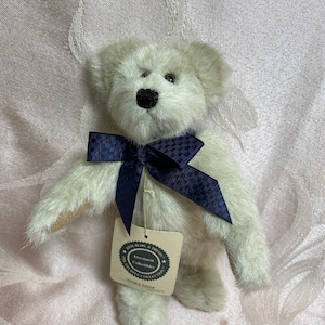 Vintage Boyds Bear Dover D Winsor - 8 inches