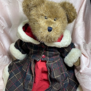Vintage Boyds Bear Chanelle Cocobeary - 16 inches