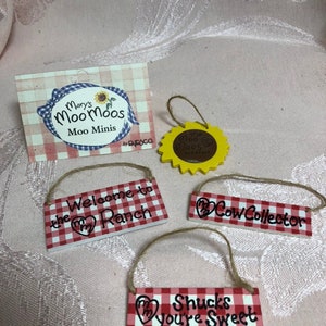 Vintage Mary Moo Moos Mini Signs