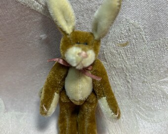 Vintage Boyds Bear T F Wuzzie Tanner Rabbit ~ 4 inches (including ears)