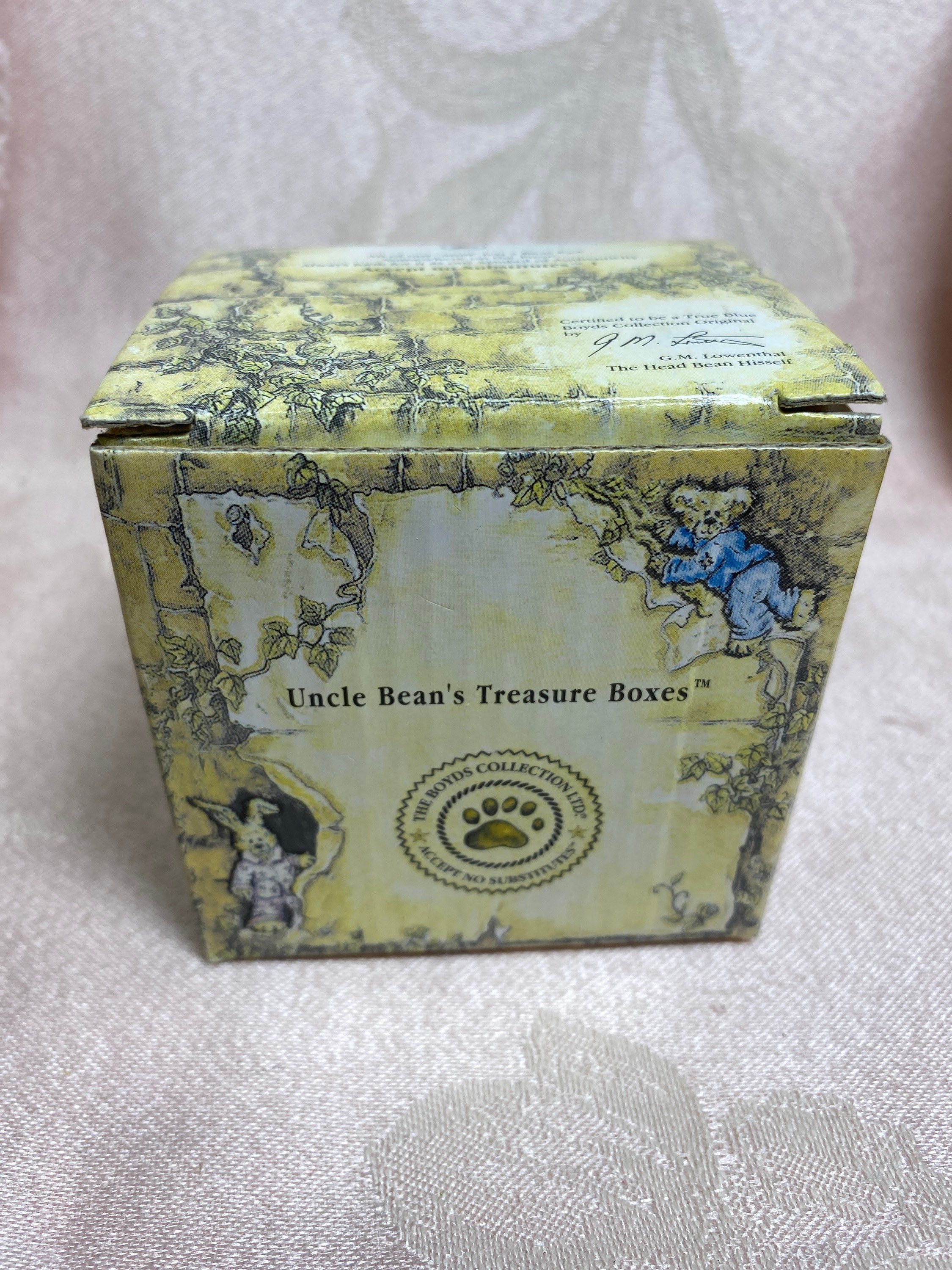 Vintage Boyds Bear Treasure Box Tillie's Veggie Basket With Peapod