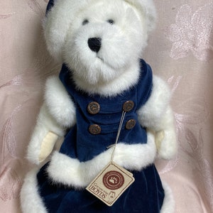 Vintage Boyds Bear Ingrid Svenbeary - 14 inches