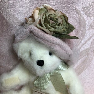 Vintage Boyds Bear Chantelle Chapeau -  6 inches
