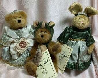 Vintage Boyds Bear Bailey, Edmund and Emily Babbit with Hiccup Booklet ~ 8 inches