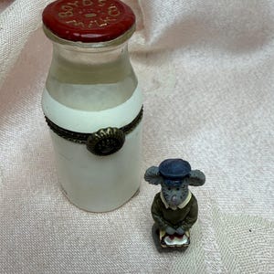 ヴィンテージ ボイド トレジャーボックス ～ デイリーミルクボトルとパイント マクニブル