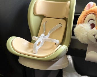 Zubehör für 10-17 cm Puppen, Puppenautositz mit Clip auf Auto Lüftungsschlitze, enthält Sitzbein für Desktop Display