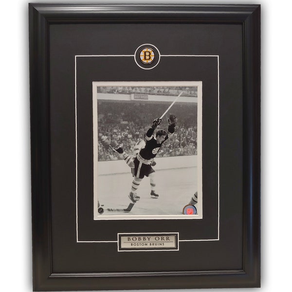 Bobby Orr "The Goal" 23x19 Framed Licensed Print