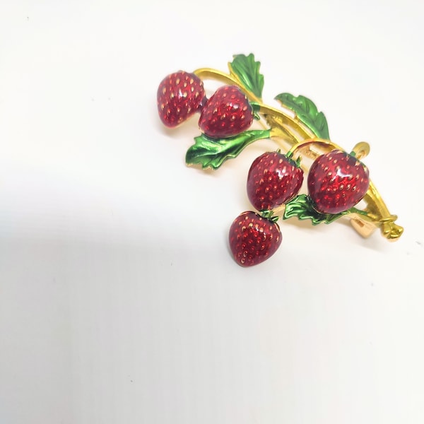 Erdbeeren, Vintage Schmuck, alte Brosche  Erdbeer-Zweig, goldfarben, emailliert