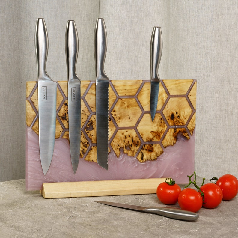 UNIVERSE Luxury Resin Magnetic Knife Block for 6 knives. Epoxy & Wood knife holder. Housewarming gift for kitchen. Birthday gift for him LAVENDER pearl