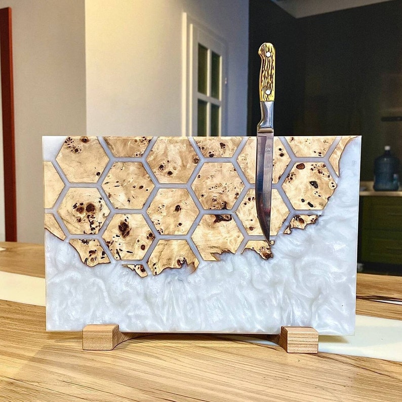 UNIVERSE Luxury Resin Magnetic Knife Block for 6 knives. Epoxy & Wood knife holder. Housewarming gift for kitchen. Birthday gift for him PLATINUM pearl