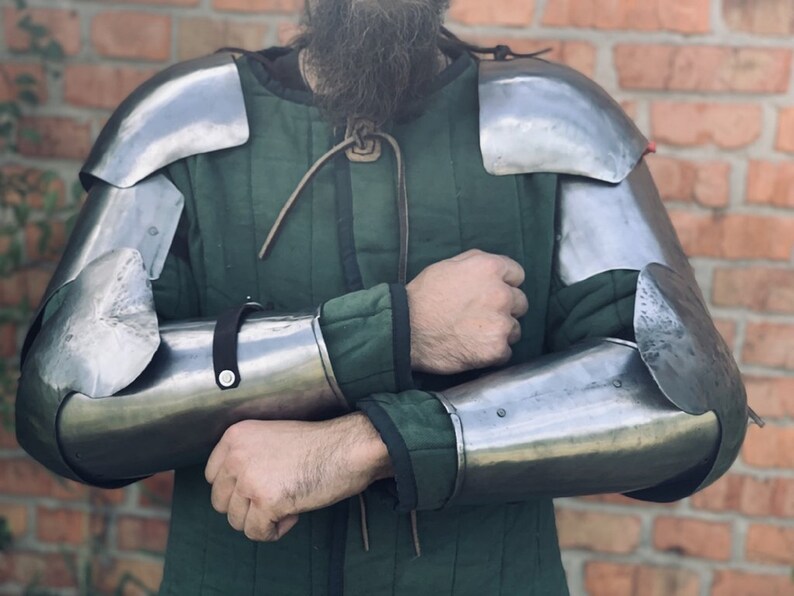 Medieval Knight Arms /& Pauldrons Battle Warrior Costume 18 Gauge Steel