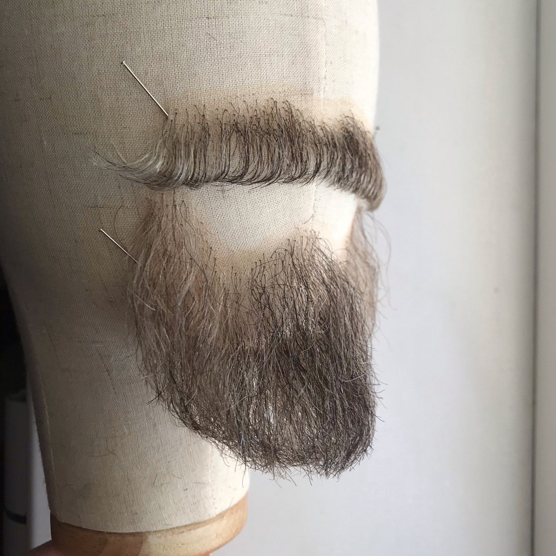 Fausse Moustache Et Barbe Auto-Adhésive Yuannee - Noir/Blanc - Pour Cosplay Et Déguisement