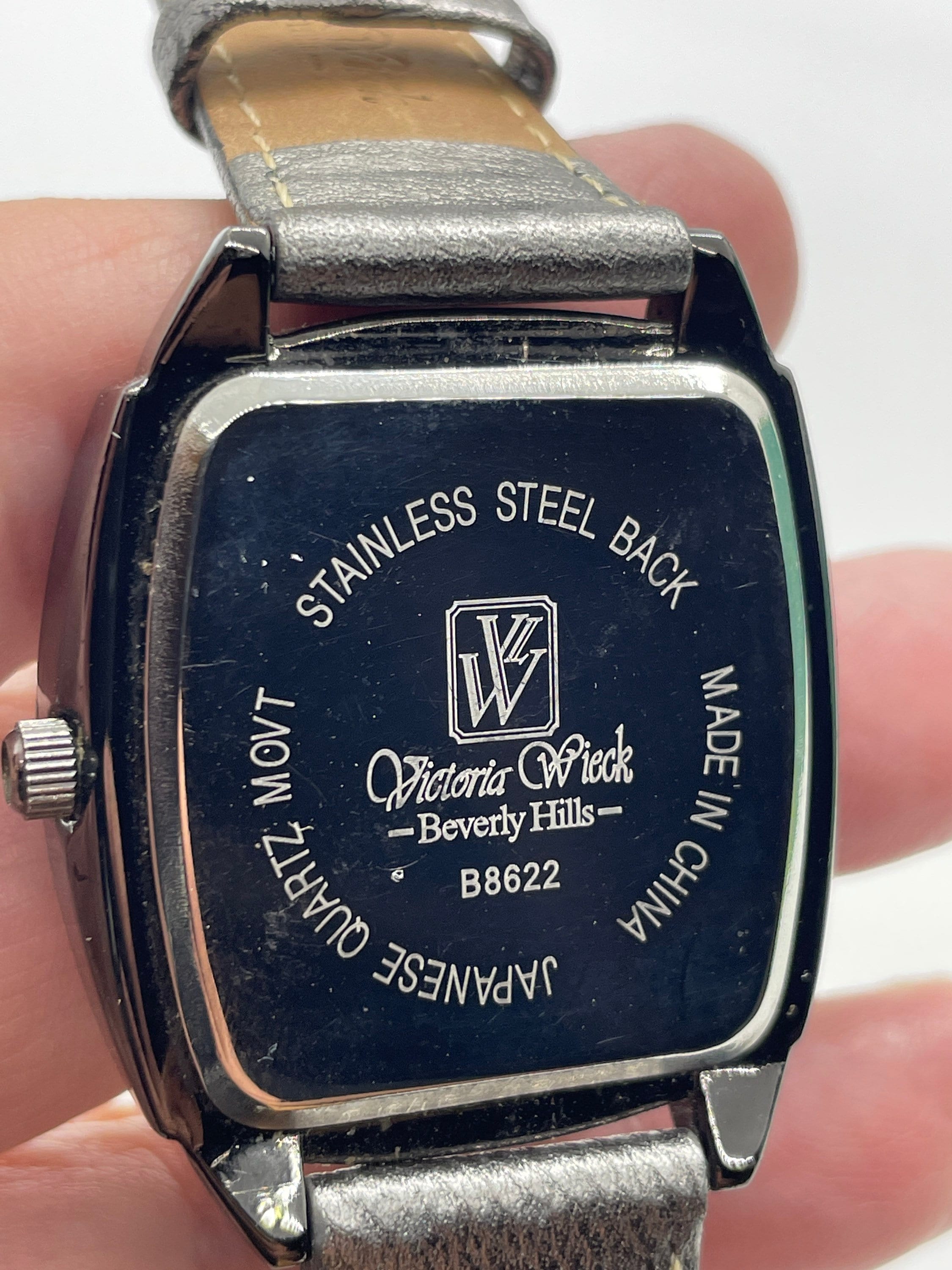 Vintage Victoria Wieck Beverly Hills Ladies Watch - Etsy display picture 2