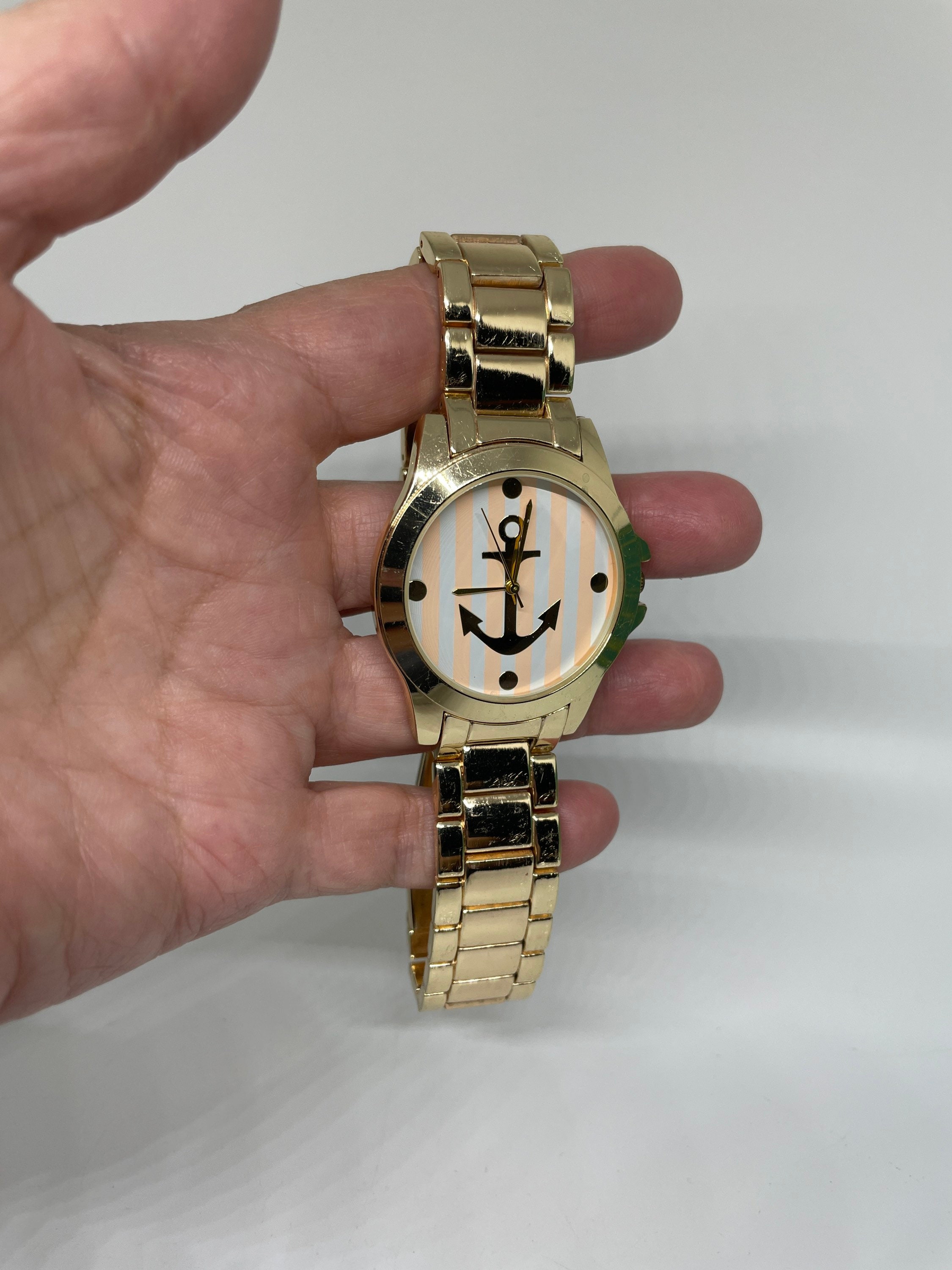 Vintage Geneva Anchor Nautical Ladies Watch - Etsy display picture 3