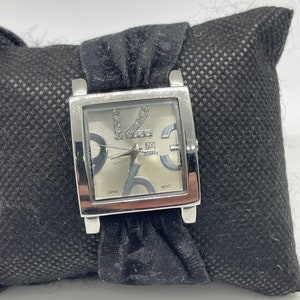 Vintage NY & co ladies watch
