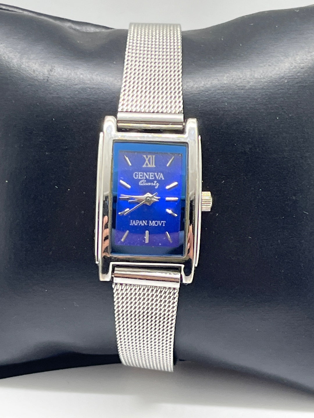 Geneva watch blue face sale