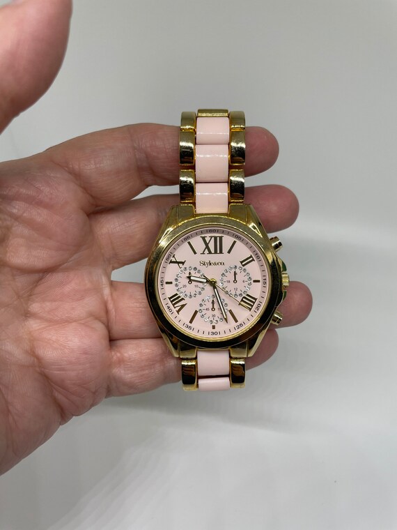 Vintage goldtone and pink Style and Co watch - image 6