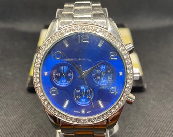 Vintage Silver Tone Mens watch.