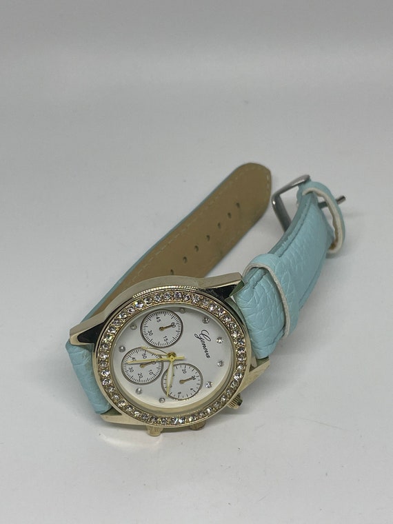 Vintage Geneva ladies watch - image 3