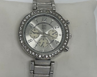 Vintage Ny&co Silvertone Ladies Watch - Etsy display picture 1