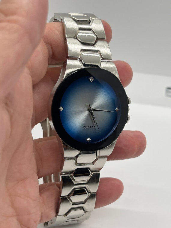 Blue dial men's watch