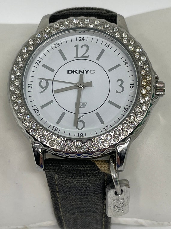 Vintage DKNY Ladies Watch - Etsy Israel display picture 1