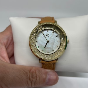 Vintage Charming Charlie ladies watch