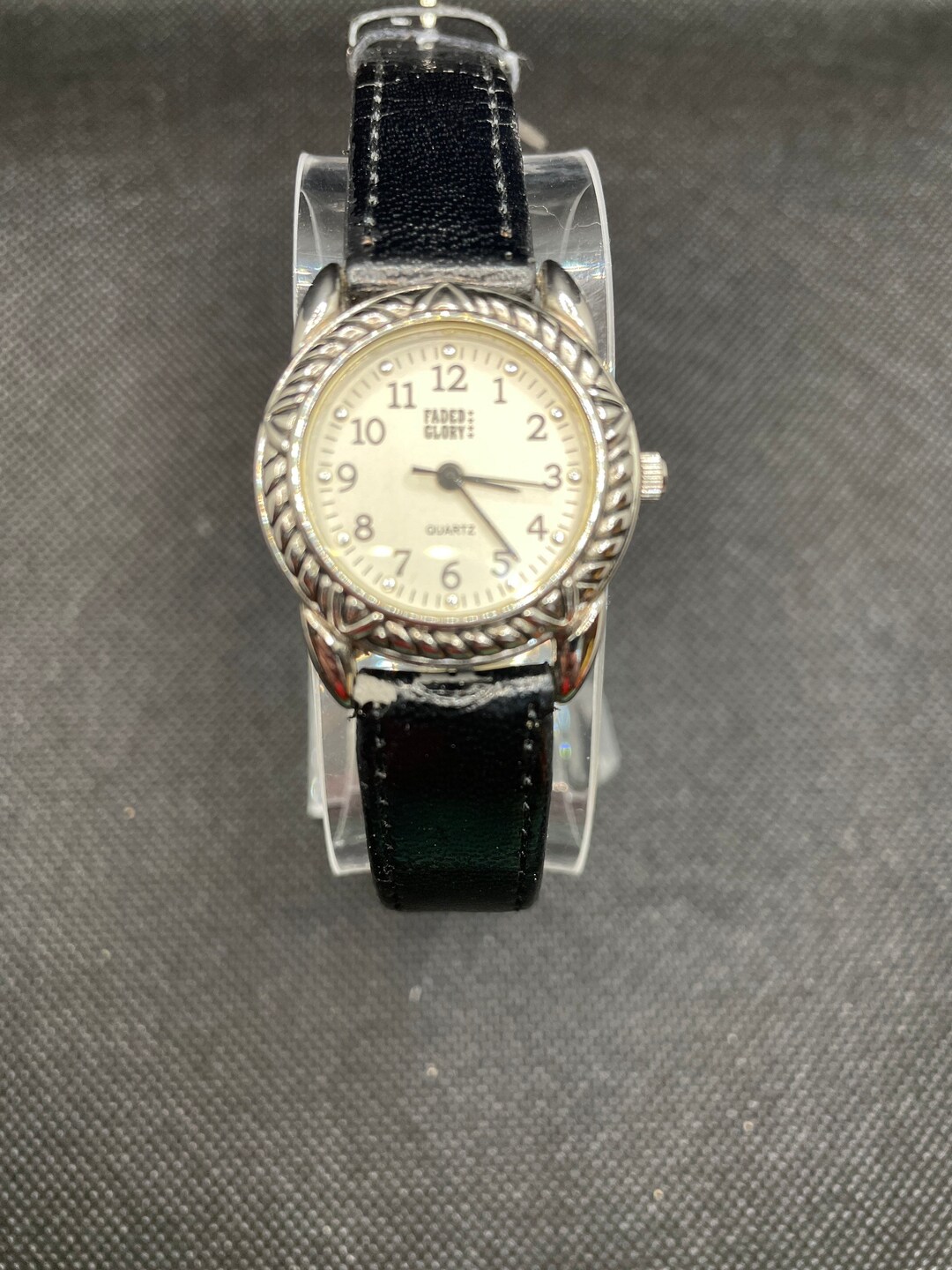 8123km01 Buy Vintage Ladies Faded Glory Watch Online In India