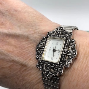 Vintage quartz watch