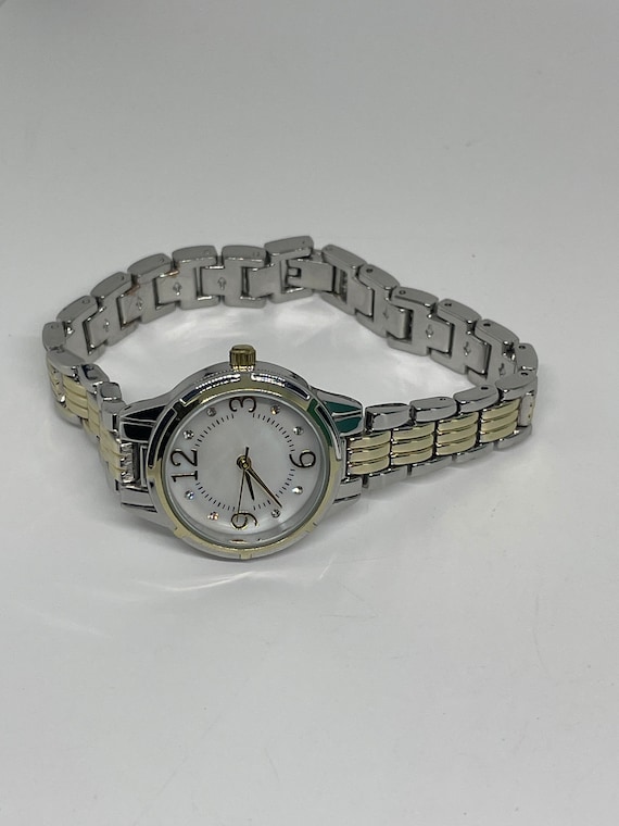 Vintage Silvertone goldtone ladies watch - image 3