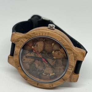 Men’s wooden watch