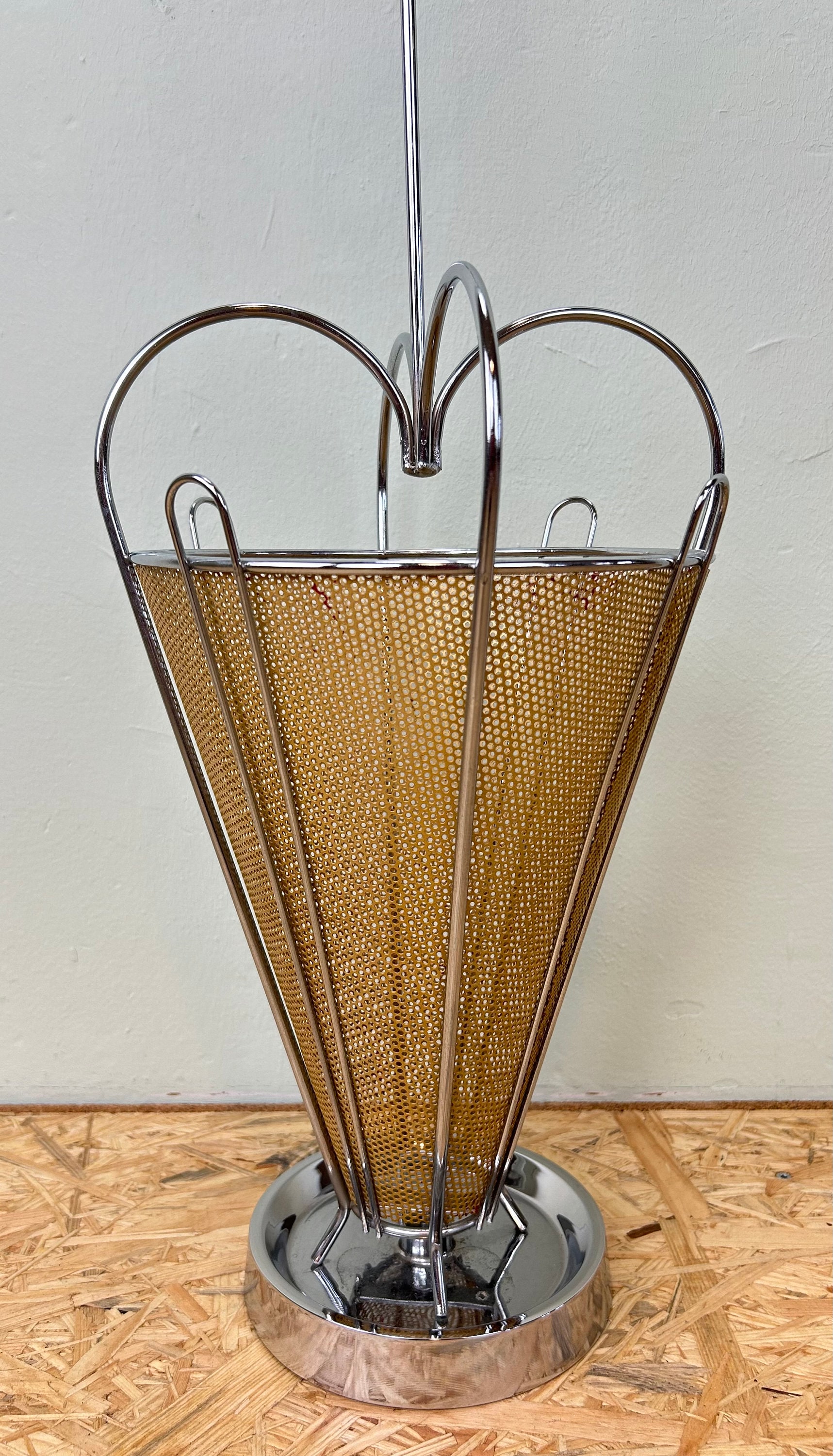 Pied De Parasol Vintage Années 50/60 - Support En Acier - Hauteur 37 Cm